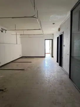 4 Storey Shophouse in Kuta Commercial Area. Close to Kuta Beach