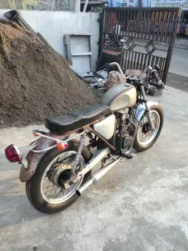 HONDA MEGAPRO BRITTISH STYLE