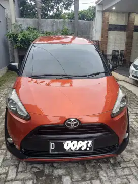 Toyota sienta 2016
