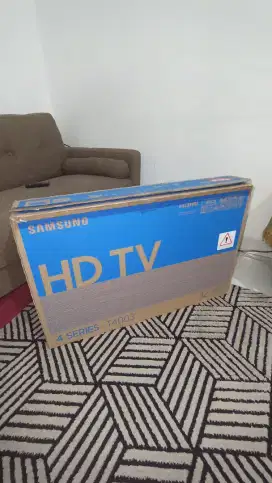 Samsung HD TV 32inch + STB Advan dan Antena