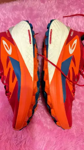 Dijual Sepatu Nineten Yuza Speedgoth (tag masih ada)