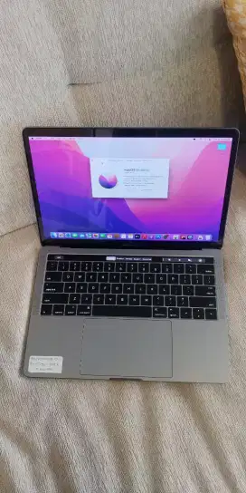 MACBOOK TOUCHBAR MURAH !! MACBOOK PRO RETINA 13 2017 8/256GB TOUCHBAR