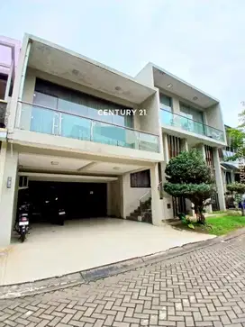 Dijual Rumah semi furnished siap huni di Kebayoran Bintaro