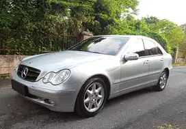 Mercedes-Benz C240 elegance AT 2005
