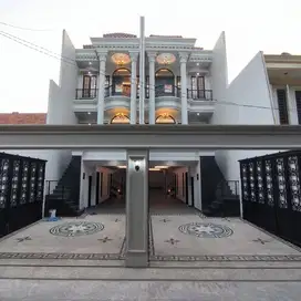 Dijual Rumah Mewah Eropa Classic di pejaten Barat jakarta selatan