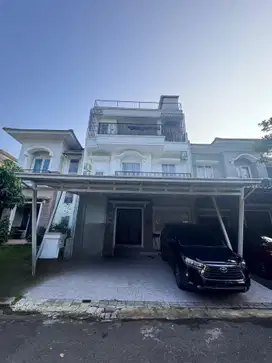 Dijual Murah Rumah 4 Lantai Cluster Chrystal Gading Serpong