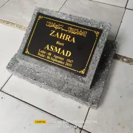 Batu nisan makam