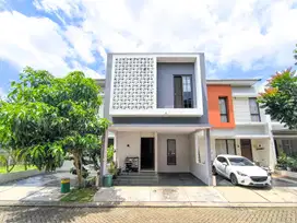 Rumah 2 Lt Siap KPR 10 Mnt ke Living World Alam Sutera J-28935