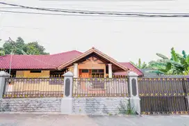 Rumah Hadap Timur 5 Kamar Tidur 5 Mnt ke Pintu Tol Pamulang J-22743