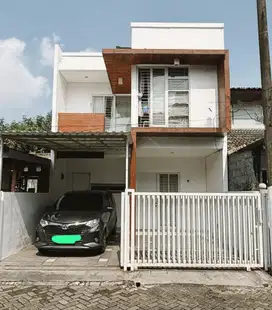 Rumah 15 Mnt ke Gerbang Tol Tangerang 1 SHM 2 Lt Siap KPR J-32525