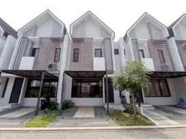Rumah 2 Lt Dibantu KPR 15 Mnt ke The Breeze BSD City J-24520