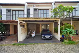 Rumah Terawat 2 Carport Dekat Transpark Mall Bintaro Bisa KPR J-23362