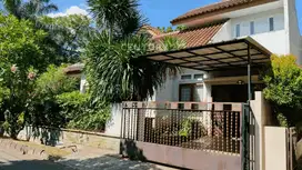 Rumah Asri 2 Lantai Posisi Hook Sektor 6 Bintaro Jaya  7544
