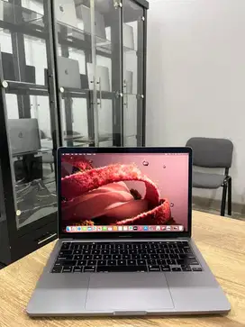 Macbook Pro 13” 2020 i5/16/1 TB
