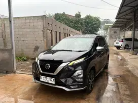 Nissan Livina VL 1.5