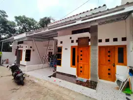 Lokasi pinggir jalan 7 menit ke stasiun