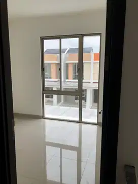 Rumah Cluster Nashville PIK 2 4,5x10 2KT Siap Huni Ada Clubhouse