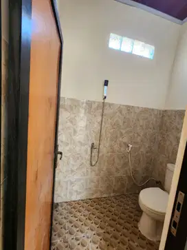 Disewakan Rumah Cantik Pondok Candra