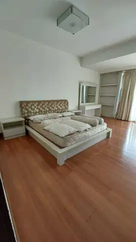 Disewakan Rumah 2 Lantai di Setraduta Hegar Bandung