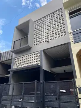 Rumah 2 Lantai Lokasi Wage Aloha Jl Jeruk Taman Sidoarjo