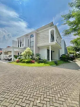 Citraland TPR jual murah rumah  full furnish mewah ada kolam renang