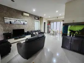 Di Jual Rumah Amerika Latin Green Lake City Ukuran 10x18 Selatan