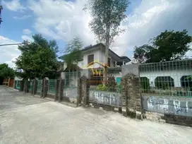 RUMAH MEWAH TANAH LUAS DEKAT SMK NEGERI 1 DEPOK