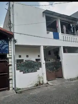 Dijual Rumah Kost Aktif 2 lantai Full Penghuni Tenggilis