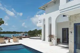 FOR SALE BEACHFRONT VILLA IN TANJUNG BENOA NUSA DUA BALI