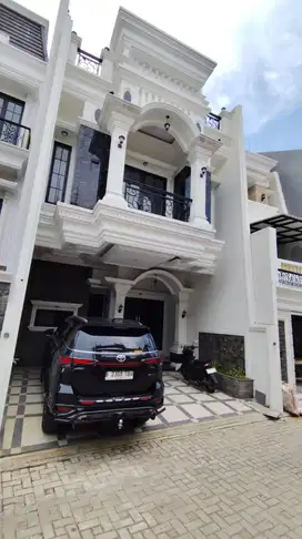 HUNIAN CLASSIC EROPA SIAP HUNI JAGAKARSA HANYA 2 UNIT