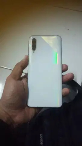 Jual saja samsung A50s minus sinyal E di dalam ruangan diluar normal..