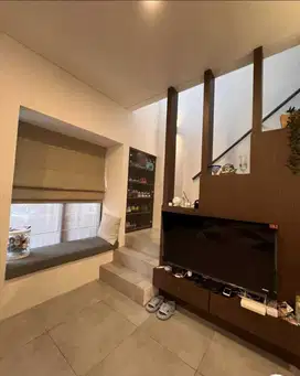 Rumah 2 lantai siap huni full furnished strategis dekat Aeon Freja BSD