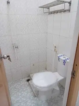 Disewakan Cepat Rumah Duta Garden Tangerang 2 Lantai