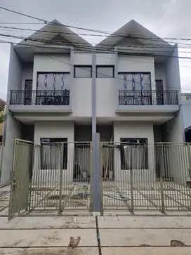 Wilson Rumah baru bangunan full bata merah di meruya utara