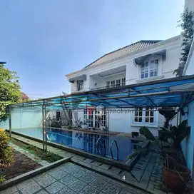 ZN23 Rumah Mewah Private Pool 623 m2 Cipinang Cempedak Jakarta Timur