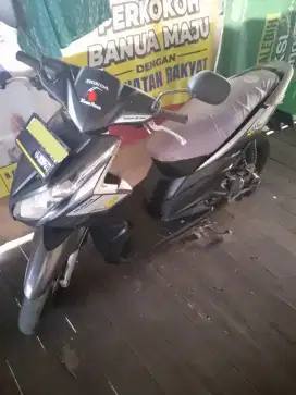 Sepeda Motor Honda Vario CBS 110 cc Tahun 2010