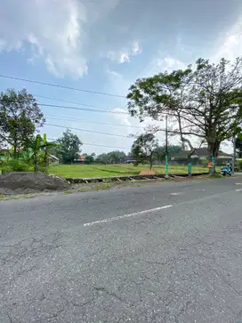Tanah pekarangan pinggir jalan utama palagan km 14 dekat SPBU Balong