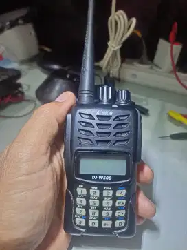 HT alinco dj w 500 dual band segel mulus lengkap