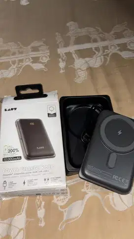 Power bank merk laut 10.000 mAH