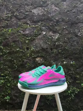 Sepatu Futsal Specs Preface IN Tosca