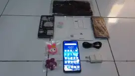 Infinix Hot 12i (2023)
Rom 7gb (4gb+3gb) Rom 64gb Green Edition SECOND