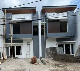RUMAH 2 LANTAI DEKAT KAMPUS UNM PETTARANI DAN HOTEL CLARO