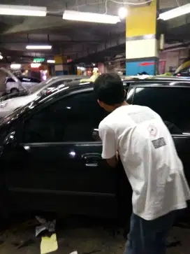 Kaca film bisa pesan antar