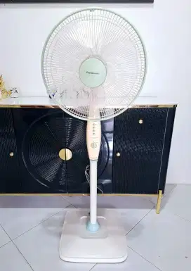 Kipas angin fan stand panasonic