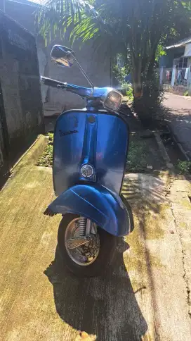 Vespa sprint 76