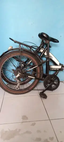 Sepeda lipat 20