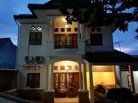 Dijual Rumah Besar Full Furnish di Kavling DKI Jagakarsa