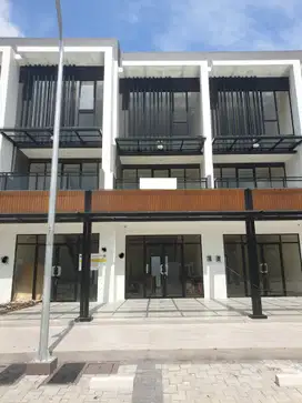 Disewakan Ruko Hampton Boulevard 3 Lantai Gading Serpong, Tangerang