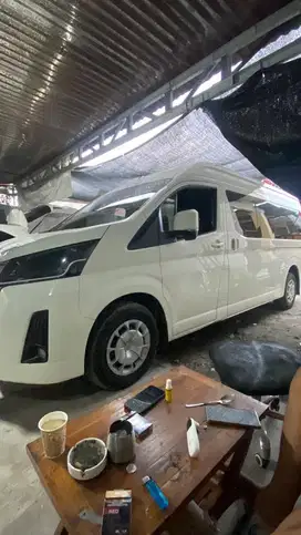 Hiace Premio 2019