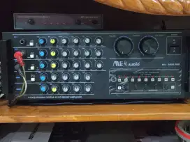 Amplifier karoeke include HDD Geisler dan 2 speaker